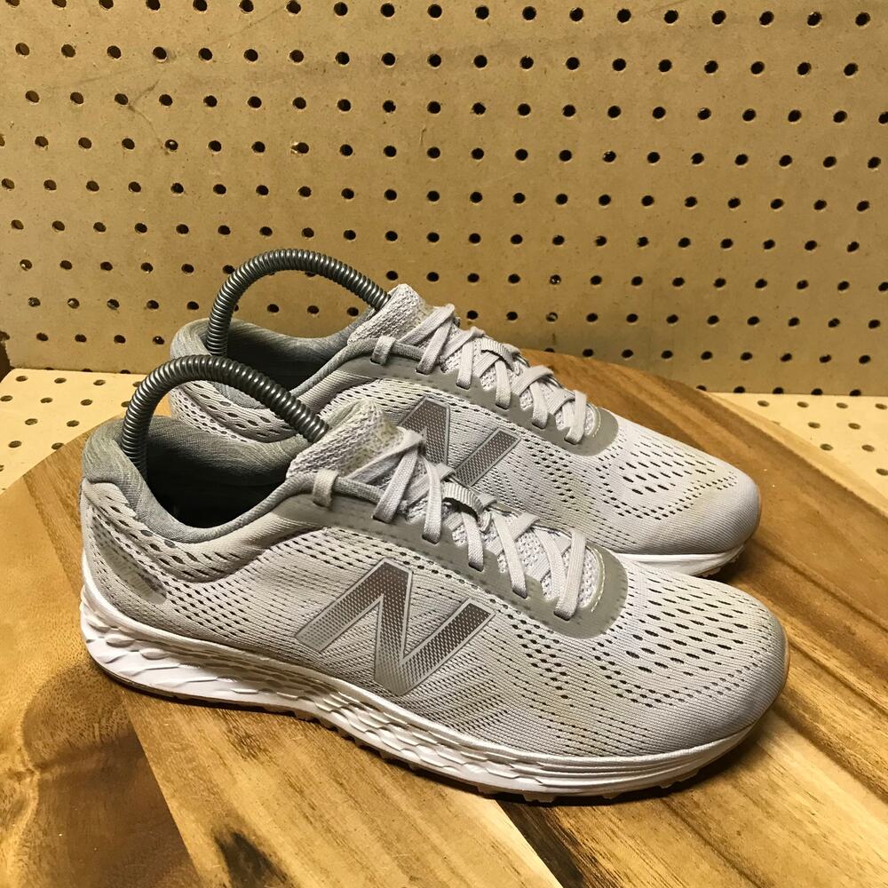 New Balance Fresh Foam Arishi Running Shoes Womens 8 B Gray Mesh Lace Up Low Top